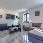 Villa Solaria By Interhome Livade