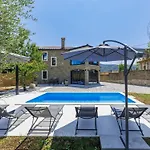 Villa Solaria By Interhome Livade