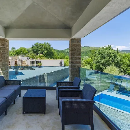 Solaria By Interhome Ливаде