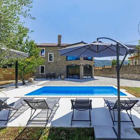 Villa Solaria By Interhome Livade