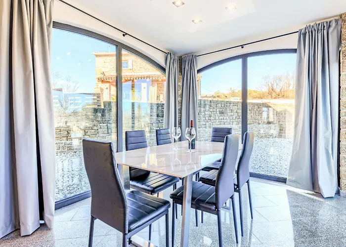 Solaria By Interhome * リヴァデ