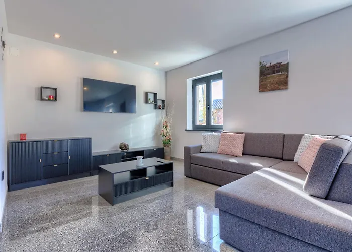 ヴィラ Solaria By Interhome リヴァデ